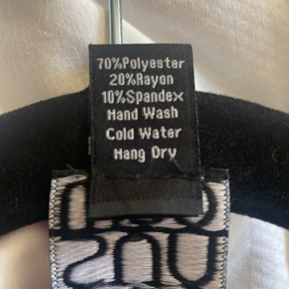 Ciara sun Woo Sz M top length from shoulder down 25”, armpit to armpit,23 inches - Picture 5 of 5